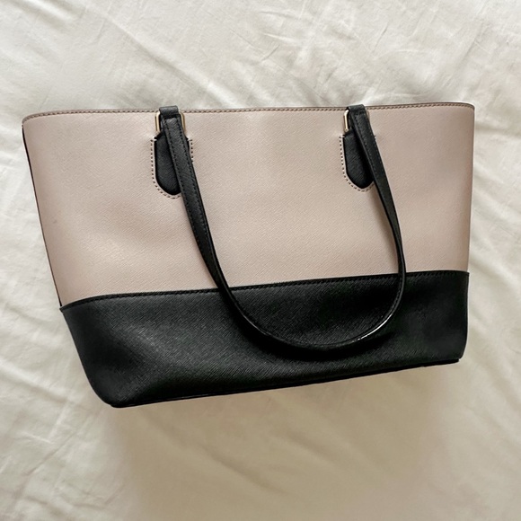 Kate Spade tan & black shoulder tote - Picture 4 of 7